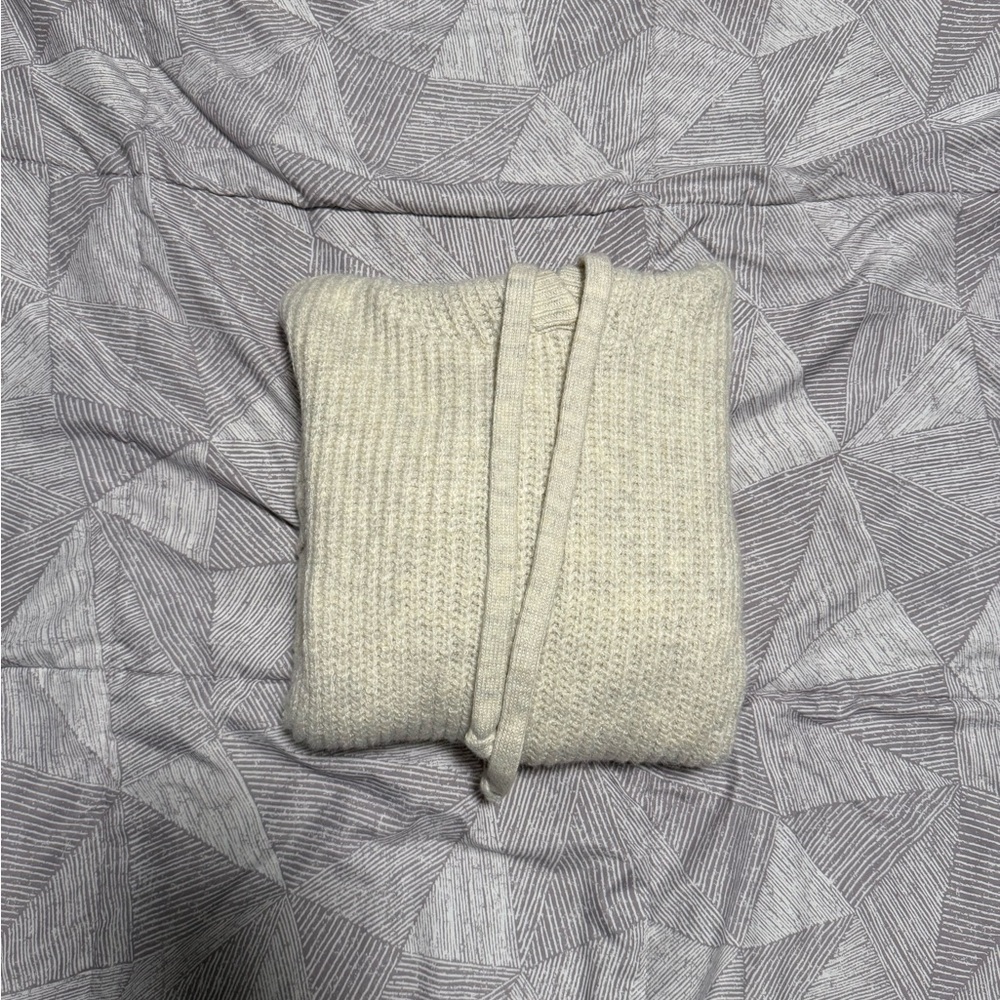 Women's Cream Sweater